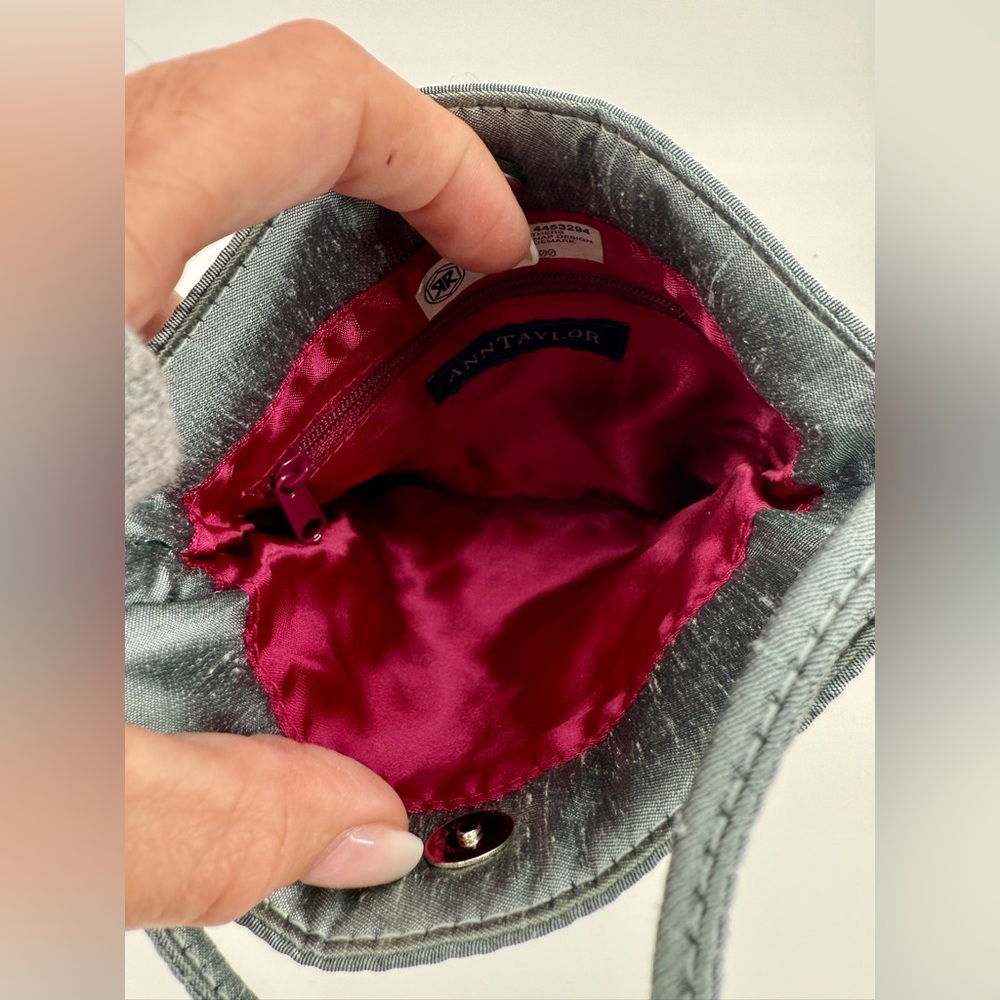 Ann Taylor Green Embroidered Shoulder Bag - Picture 4 of 4